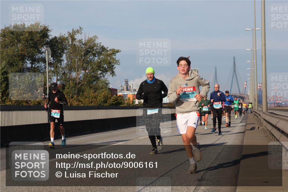 03.10.2025 - Köhlbrandbrückenlauf Luisa Fischer http://msf.ph/oto/9006161 03.10.2025 10:47:55 Position 3 1396 meine-sportfotos.de