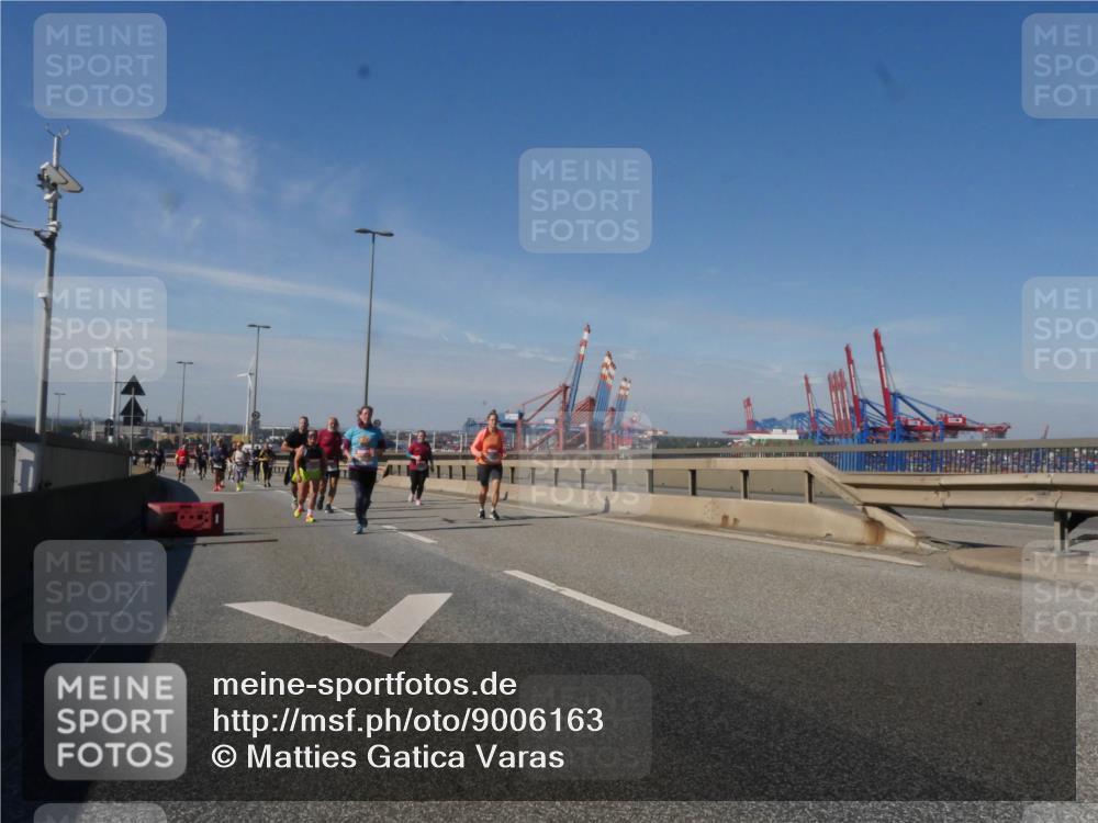 03.10.2025 - Köhlbrandbrückenlauf Matties Gatica Varas http://msf.ph/oto/9006163 03.10.2025 13:01:08 Position 2  meine-sportfotos.de