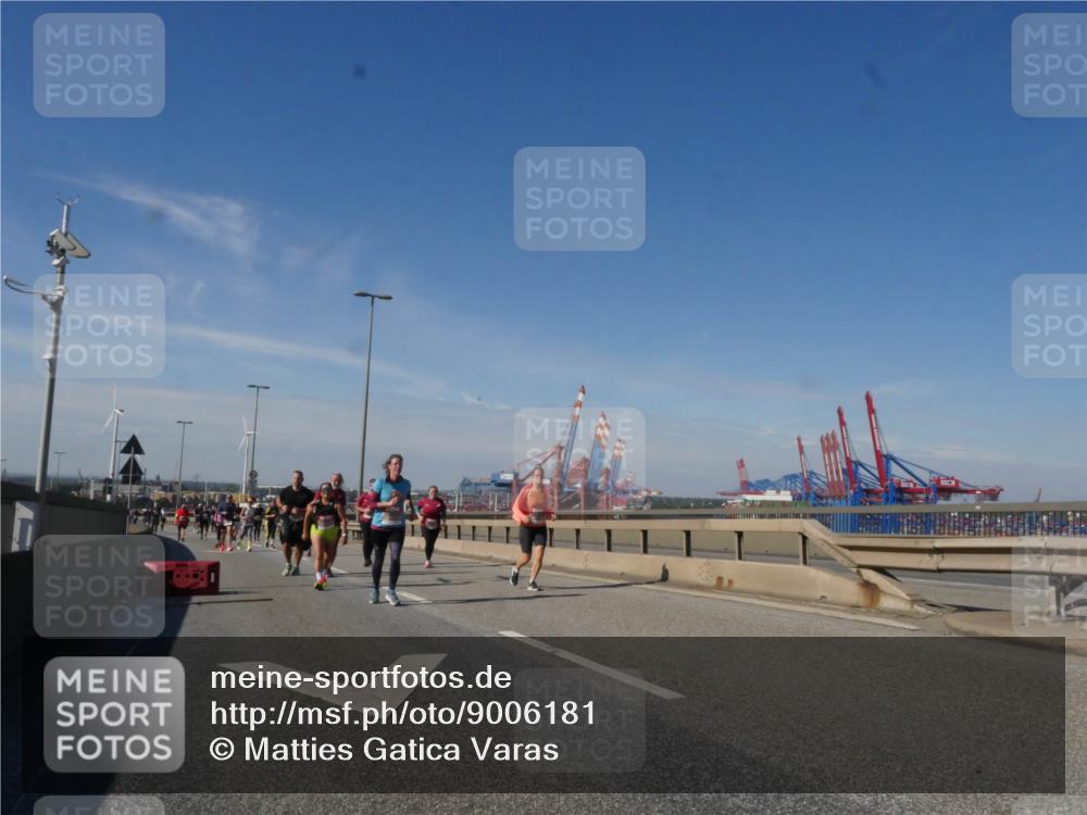 03.10.2025 - Köhlbrandbrückenlauf Matties Gatica Varas http://msf.ph/oto/9006181 03.10.2025 13:01:09 Position 2  meine-sportfotos.de