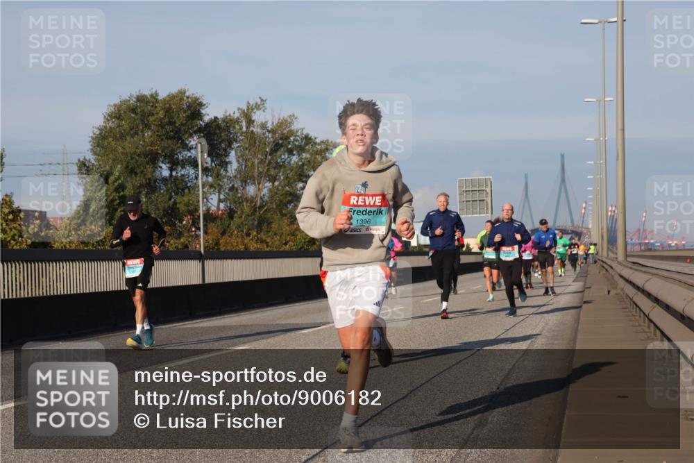 03.10.2025 - Köhlbrandbrückenlauf Luisa Fischer http://msf.ph/oto/9006182 03.10.2025 10:47:56 Position 3 1396 meine-sportfotos.de