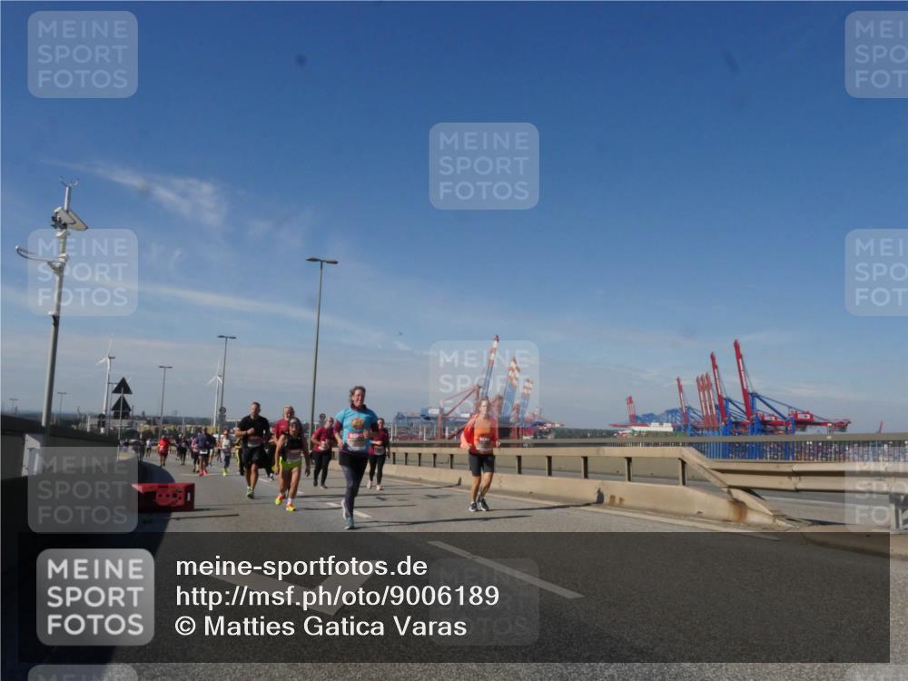 03.10.2025 - Köhlbrandbrückenlauf Matties Gatica Varas http://msf.ph/oto/9006189 03.10.2025 13:01:09 Position 2  meine-sportfotos.de