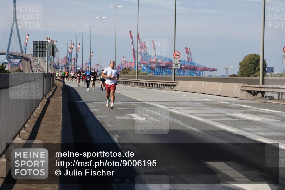03.10.2025 - Köhlbrandbrückenlauf Julia Fischer http://msf.ph/oto/9006195 03.10.2025 12:43:28 Position 3 12, 5, 1 meine-sportfotos.de