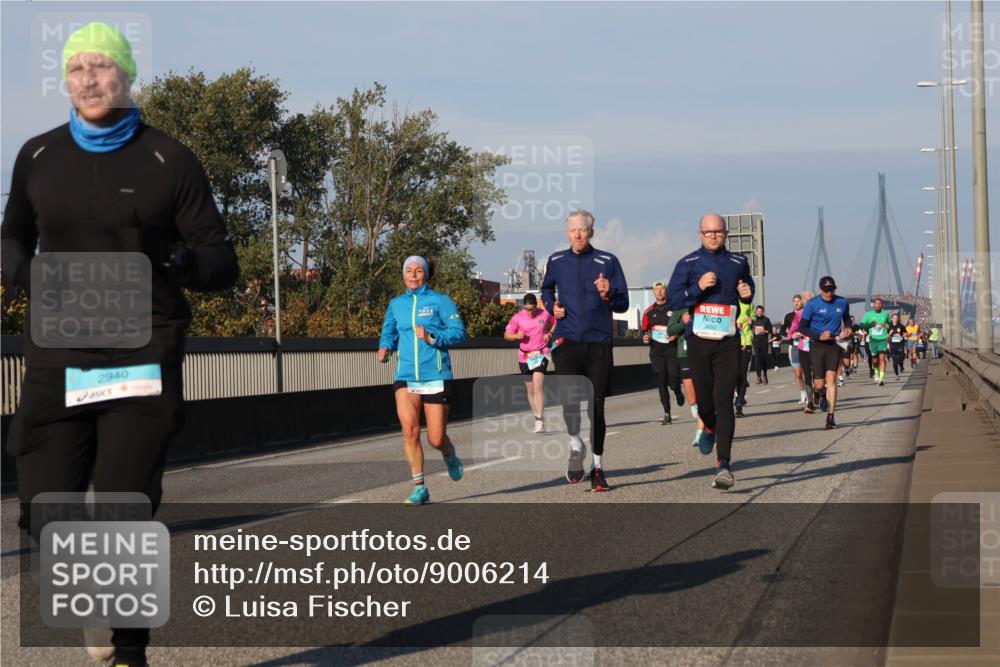03.10.2025 - Köhlbrandbrückenlauf Luisa Fischer http://msf.ph/oto/9006214 03.10.2025 10:47:58 Position 3 2940 meine-sportfotos.de