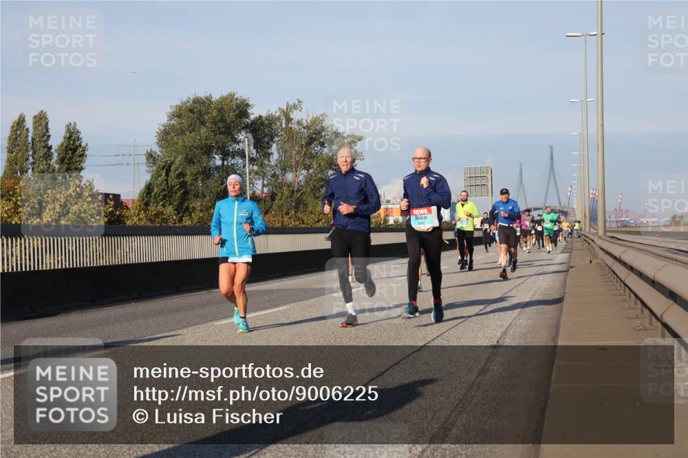 03.10.2025 - Köhlbrandbrückenlauf Luisa Fischer http://msf.ph/oto/9006225 03.10.2025 10:47:59 Position 3  meine-sportfotos.de