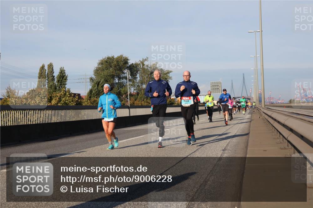 03.10.2025 - Köhlbrandbrückenlauf Luisa Fischer http://msf.ph/oto/9006228 03.10.2025 10:47:59 Position 3 7, 3650 meine-sportfotos.de