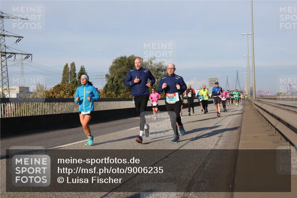 03.10.2025 - Köhlbrandbrückenlauf Luisa Fischer http://msf.ph/oto/9006235 03.10.2025 10:48:00 Position 3  meine-sportfotos.de