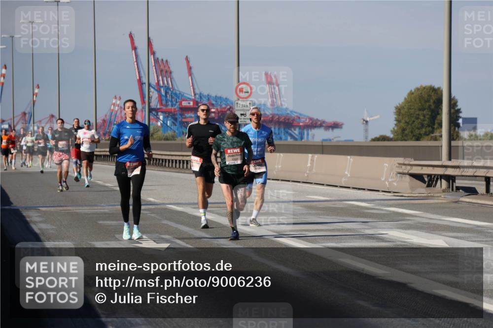 03.10.2025 - Köhlbrandbrückenlauf Julia Fischer http://msf.ph/oto/9006236 03.10.2025 12:43:41 Position 3 12, 5, 4001 meine-sportfotos.de