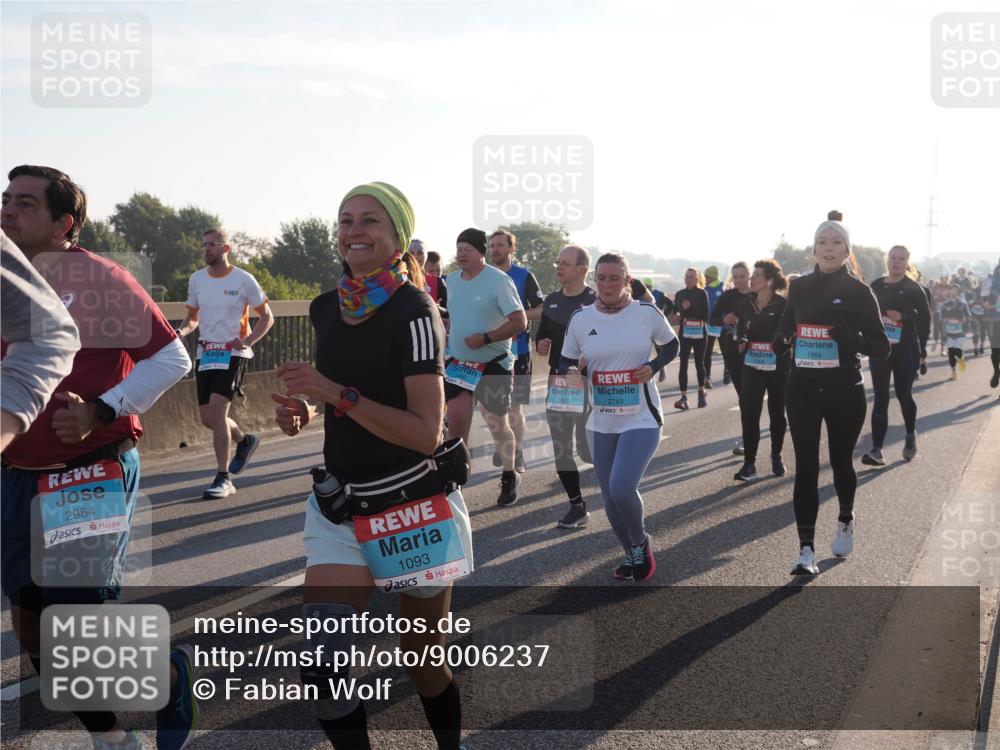03.10.2025 - Köhlbrandbrückenlauf Fabian Wolf http://msf.ph/oto/9006237 03.10.2025 09:19:36 Position 3 2964, 1093, 2825, 2749, 1469 meine-sportfotos.de