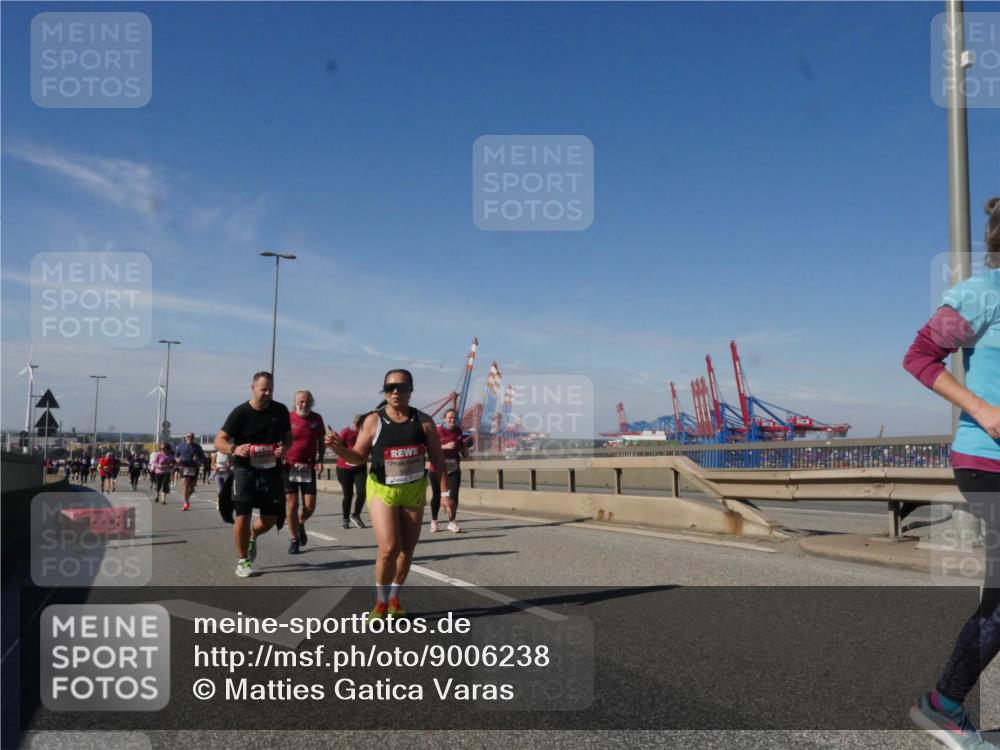 03.10.2025 - Köhlbrandbrückenlauf Matties Gatica Varas http://msf.ph/oto/9006238 03.10.2025 13:01:13 Position 2  meine-sportfotos.de
