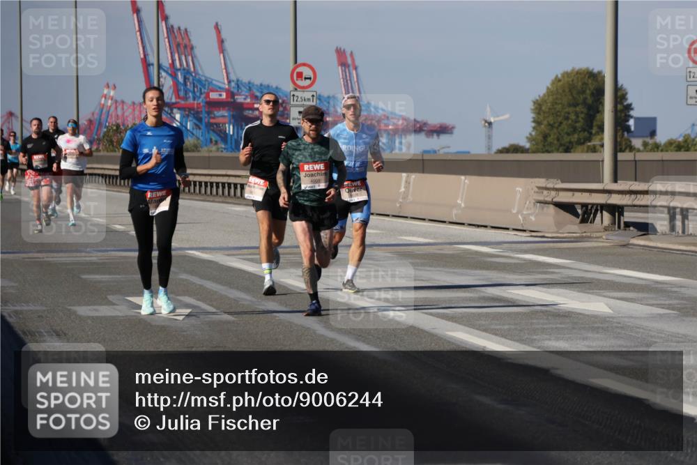 03.10.2025 - Köhlbrandbrückenlauf Julia Fischer http://msf.ph/oto/9006244 03.10.2025 12:43:42 Position 3 12, 5, 4001, 12 meine-sportfotos.de