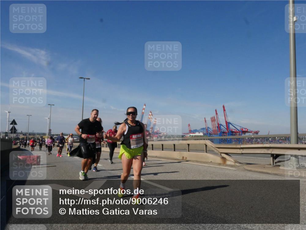 03.10.2025 - Köhlbrandbrückenlauf Matties Gatica Varas http://msf.ph/oto/9006246 03.10.2025 13:01:14 Position 2 118 meine-sportfotos.de