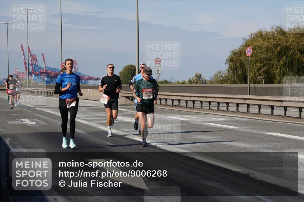 03.10.2025 - Köhlbrandbrückenlauf Julia Fischer http://msf.ph/oto/9006268 03.10.2025 12:43:46 Position 3 4001, 12, 5 meine-sportfotos.de