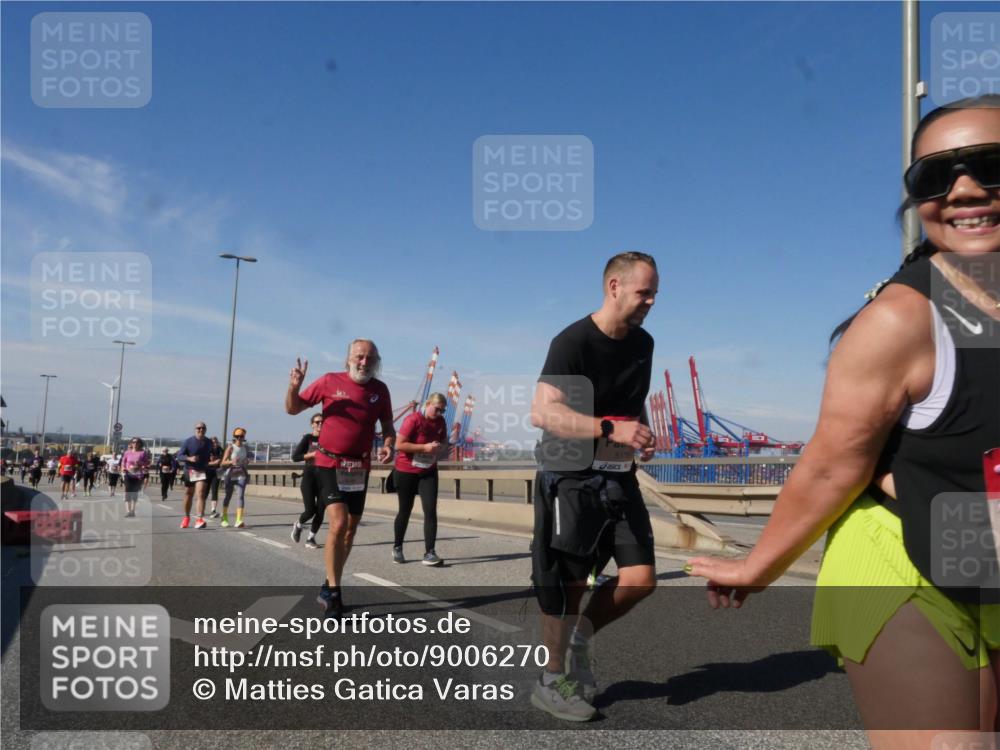 03.10.2025 - Köhlbrandbrückenlauf Matties Gatica Varas http://msf.ph/oto/9006270 03.10.2025 13:01:15 Position 2 5176 meine-sportfotos.de