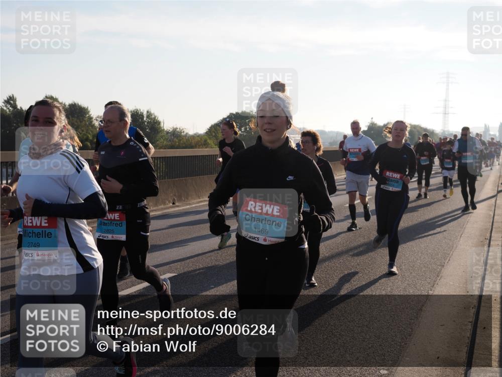 03.10.2025 - Köhlbrandbrückenlauf Fabian Wolf http://msf.ph/oto/9006284 03.10.2025 09:19:37 Position 3 2749, 2825, 1469, 1654 meine-sportfotos.de