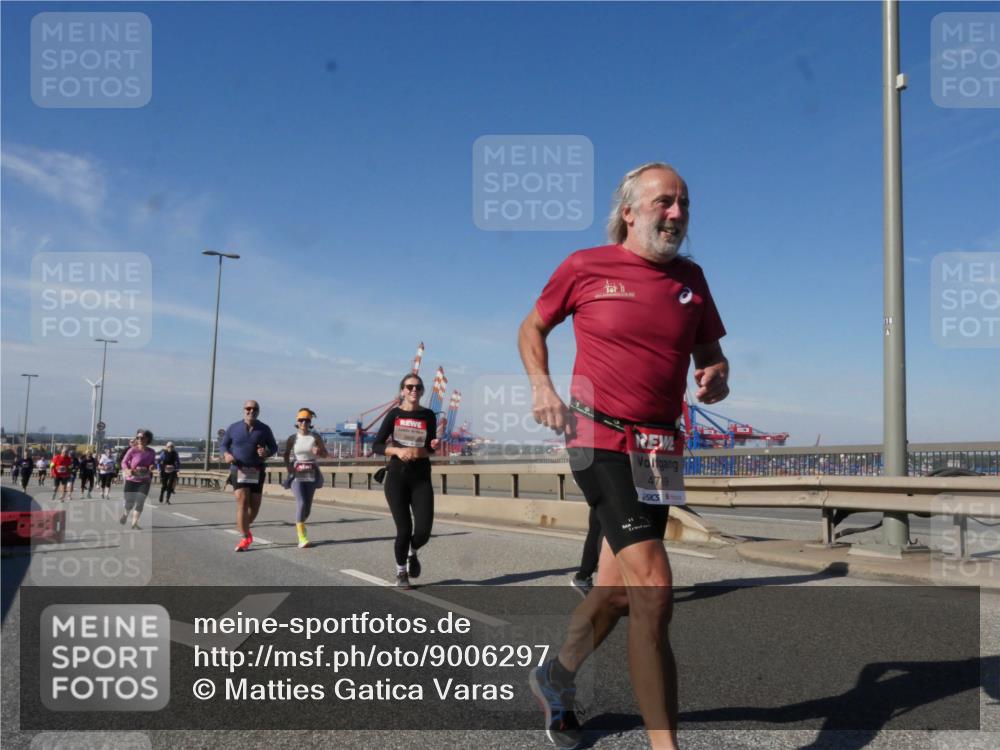 03.10.2025 - Köhlbrandbrückenlauf Matties Gatica Varas http://msf.ph/oto/9006297 03.10.2025 13:01:17 Position 2  meine-sportfotos.de
