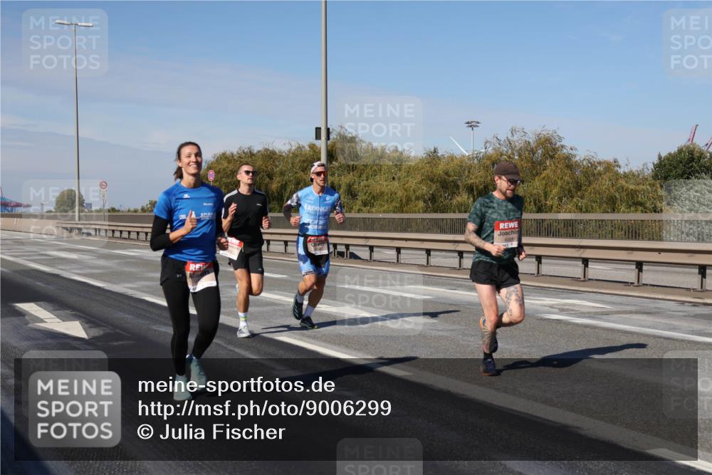 03.10.2025 - Köhlbrandbrückenlauf Julia Fischer http://msf.ph/oto/9006299 03.10.2025 12:43:49 Position 3 1980, 4001 meine-sportfotos.de