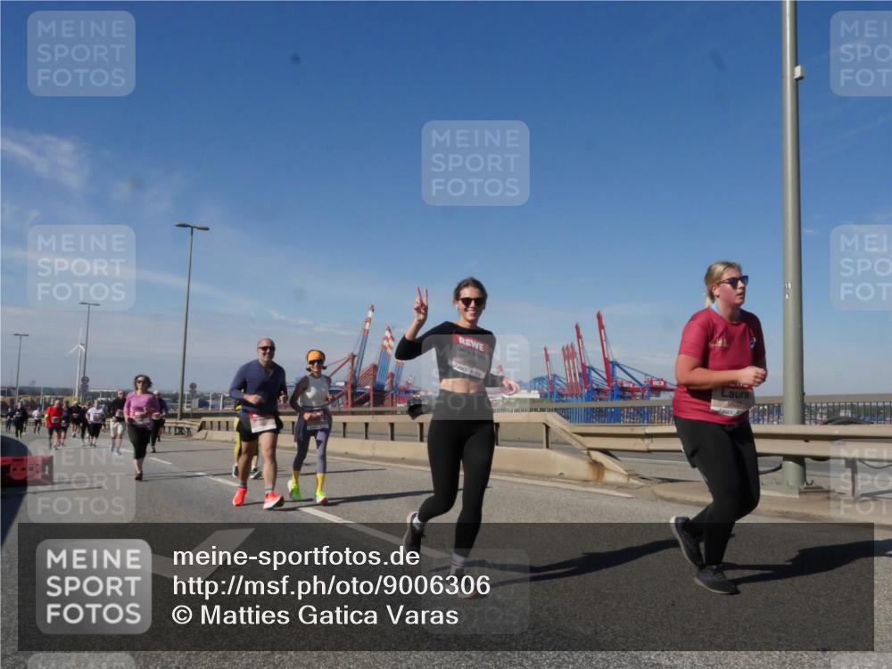 03.10.2025 - Köhlbrandbrückenlauf Matties Gatica Varas http://msf.ph/oto/9006306 03.10.2025 13:01:18 Position 2 5533 meine-sportfotos.de