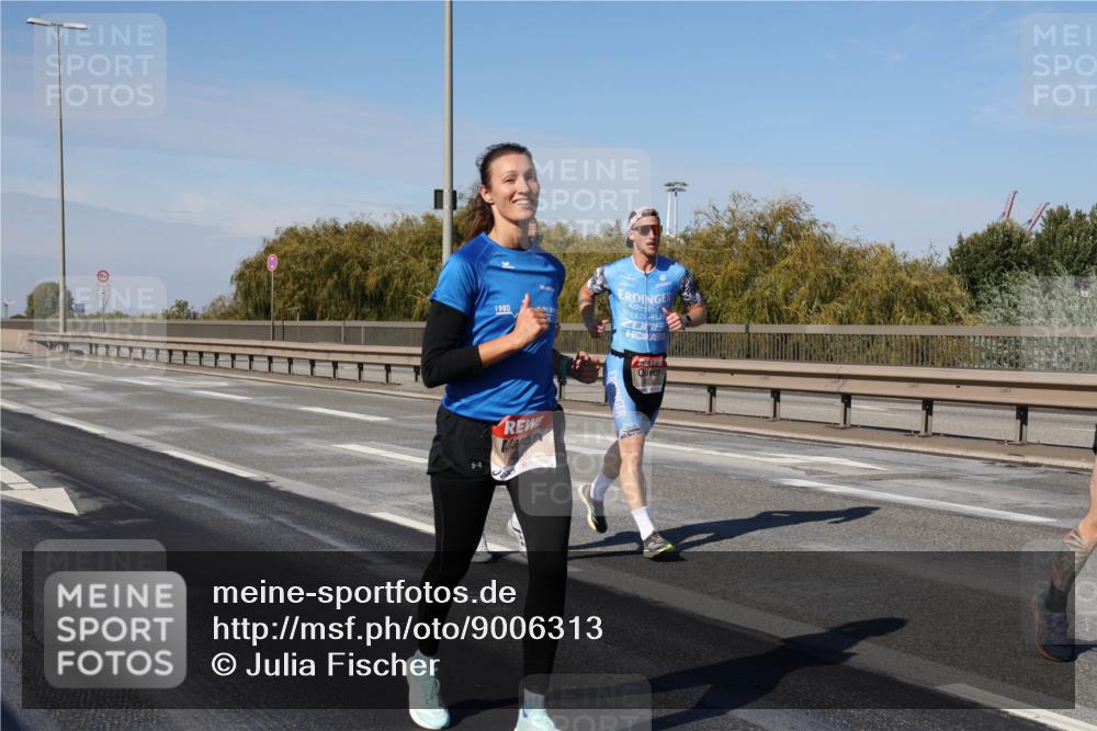 03.10.2025 - Köhlbrandbrückenlauf Julia Fischer http://msf.ph/oto/9006313 03.10.2025 12:43:50 Position 3 1980 meine-sportfotos.de