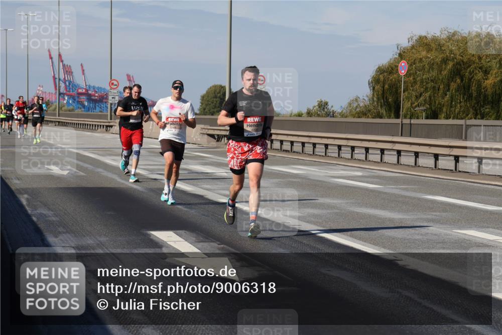 03.10.2025 - Köhlbrandbrückenlauf Julia Fischer http://msf.ph/oto/9006318 03.10.2025 12:43:55 Position 3 12, 5, 6100 meine-sportfotos.de