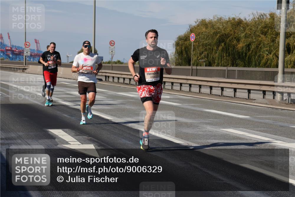 03.10.2025 - Köhlbrandbrückenlauf Julia Fischer http://msf.ph/oto/9006329 03.10.2025 12:43:56 Position 3 2, 6100 meine-sportfotos.de