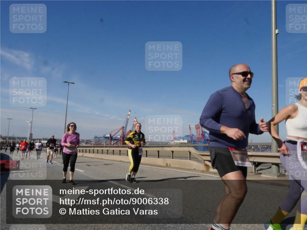 03.10.2025 - Köhlbrandbrückenlauf Matties Gatica Varas http://msf.ph/oto/9006338 03.10.2025 13:01:21 Position 2 450 meine-sportfotos.de