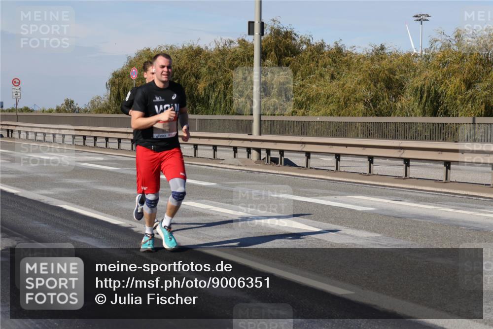 03.10.2025 - Köhlbrandbrückenlauf Julia Fischer http://msf.ph/oto/9006351 03.10.2025 12:44:00 Position 3 12, 5, 1 meine-sportfotos.de