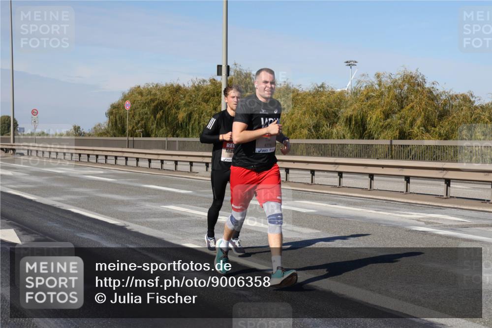 03.10.2025 - Köhlbrandbrückenlauf Julia Fischer http://msf.ph/oto/9006358 03.10.2025 12:44:01 Position 3 6778 meine-sportfotos.de