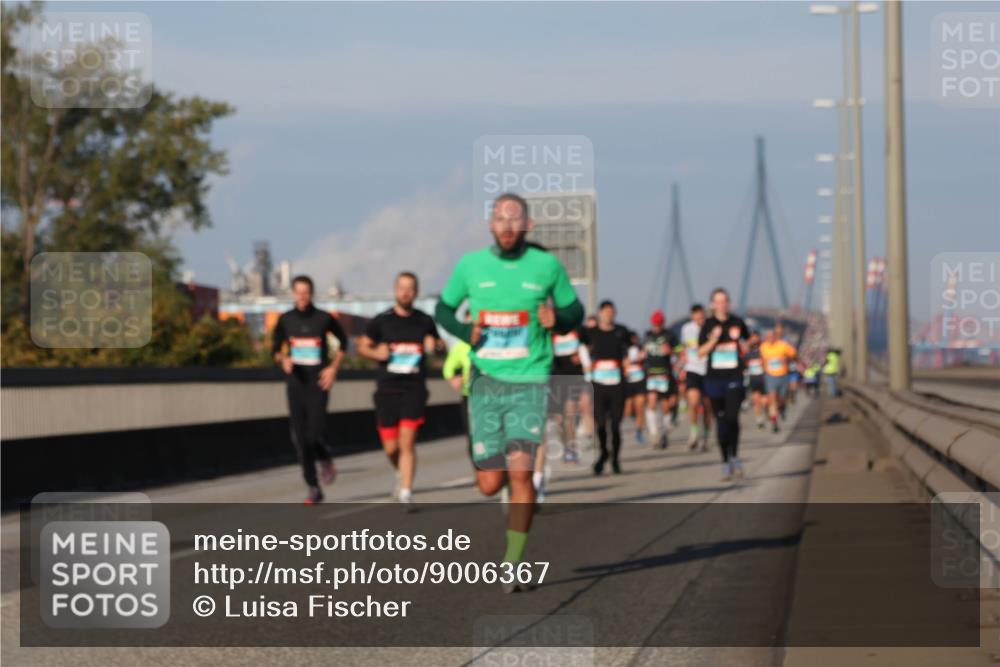 03.10.2025 - Köhlbrandbrückenlauf Luisa Fischer http://msf.ph/oto/9006367 03.10.2025 10:48:06 Position 3  meine-sportfotos.de