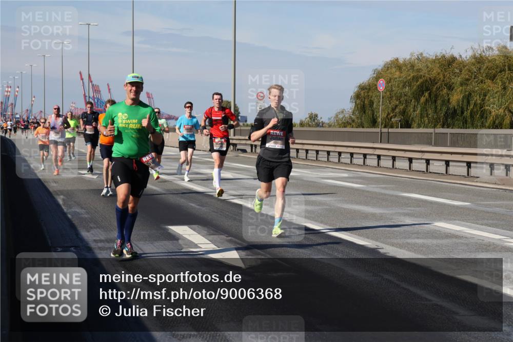03.10.2025 - Köhlbrandbrückenlauf Julia Fischer http://msf.ph/oto/9006368 03.10.2025 12:44:07 Position 3  meine-sportfotos.de