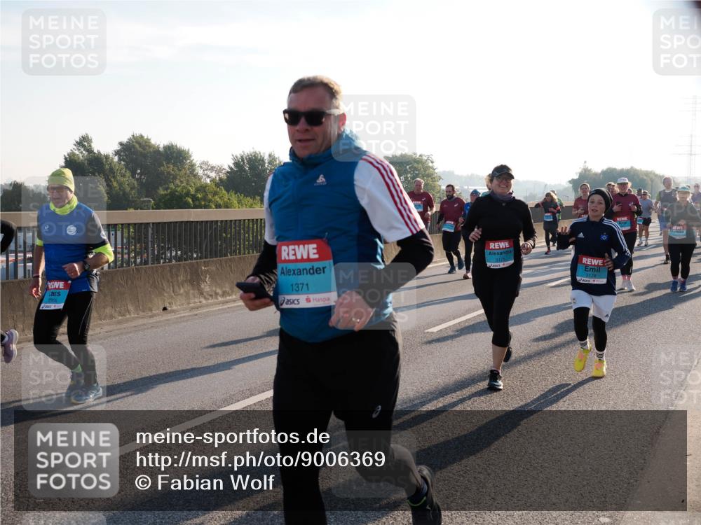 03.10.2025 - Köhlbrandbrückenlauf Fabian Wolf http://msf.ph/oto/9006369 03.10.2025 09:19:41 Position 3 1371, 3175, 3178 meine-sportfotos.de