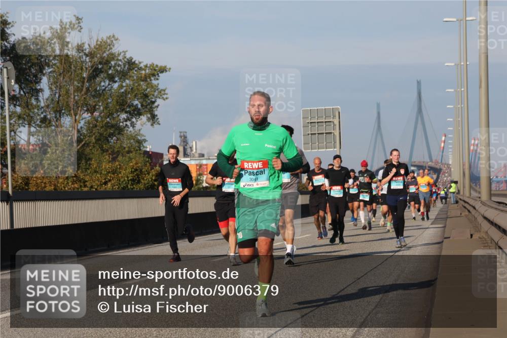 03.10.2025 - Köhlbrandbrückenlauf Luisa Fischer http://msf.ph/oto/9006379 03.10.2025 10:48:07 Position 3 3041, 10 meine-sportfotos.de
