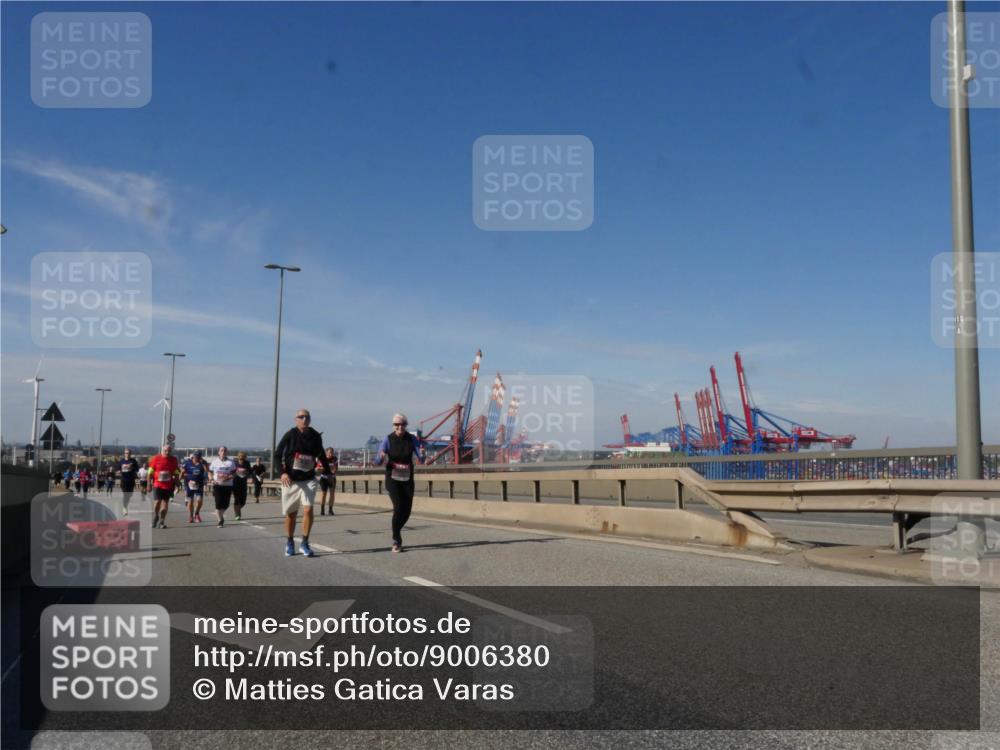 03.10.2025 - Köhlbrandbrückenlauf Matties Gatica Varas http://msf.ph/oto/9006380 03.10.2025 13:01:24 Position 2 18 meine-sportfotos.de