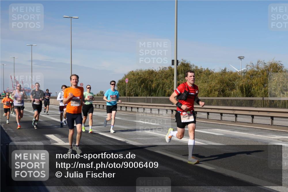 03.10.2025 - Köhlbrandbrückenlauf Julia Fischer http://msf.ph/oto/9006409 03.10.2025 12:44:11 Position 3  meine-sportfotos.de