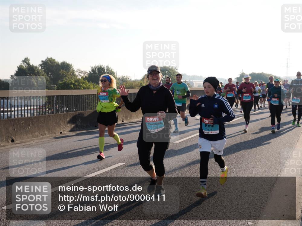 03.10.2025 - Köhlbrandbrückenlauf Fabian Wolf http://msf.ph/oto/9006411 03.10.2025 09:19:42 Position 3 1879, 3175, 3178 meine-sportfotos.de