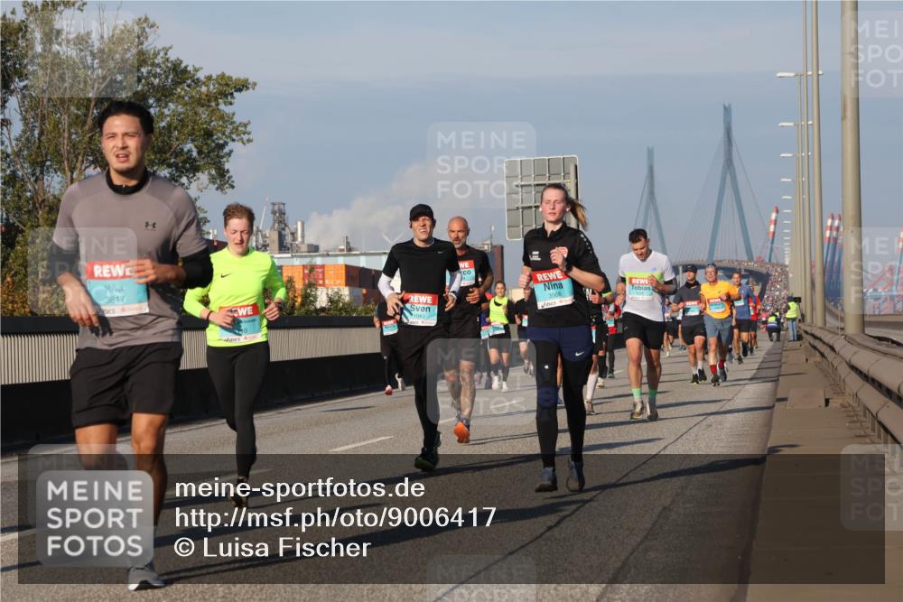 03.10.2025 - Köhlbrandbrückenlauf Luisa Fischer http://msf.ph/oto/9006417 03.10.2025 10:48:10 Position 3 3817, 10, 1043, 3568 meine-sportfotos.de