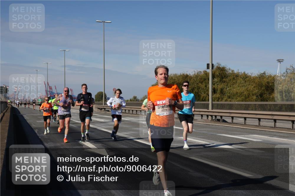 03.10.2025 - Köhlbrandbrückenlauf Julia Fischer http://msf.ph/oto/9006422 03.10.2025 12:44:12 Position 3 4078, 4114 meine-sportfotos.de