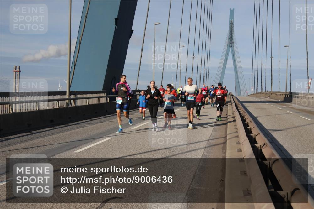 03.10.2025 - Köhlbrandbrückenlauf Julia Fischer http://msf.ph/oto/9006436 03.10.2025 09:56:04 Position 2  meine-sportfotos.de