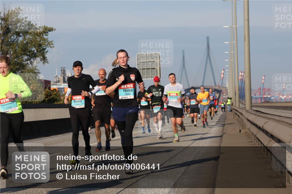 03.10.2025 - Köhlbrandbrückenlauf Luisa Fischer http://msf.ph/oto/9006441 03.10.2025 10:48:11 Position 3 1110, 1043, 3568 meine-sportfotos.de