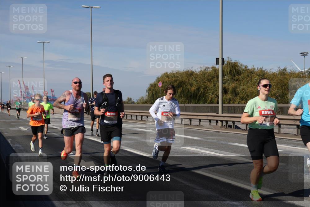 03.10.2025 - Köhlbrandbrückenlauf Julia Fischer http://msf.ph/oto/9006443 03.10.2025 12:44:13 Position 3 6206, 123 meine-sportfotos.de