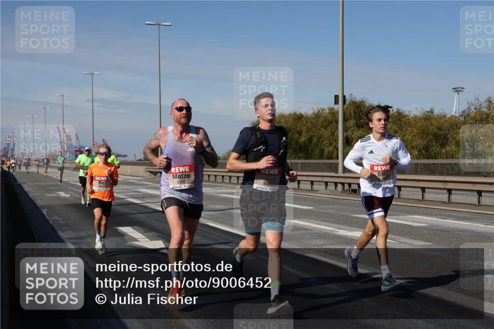 03.10.2025 - Köhlbrandbrückenlauf Julia Fischer http://msf.ph/oto/9006452 03.10.2025 12:44:14 Position 3 6206, 6762 meine-sportfotos.de