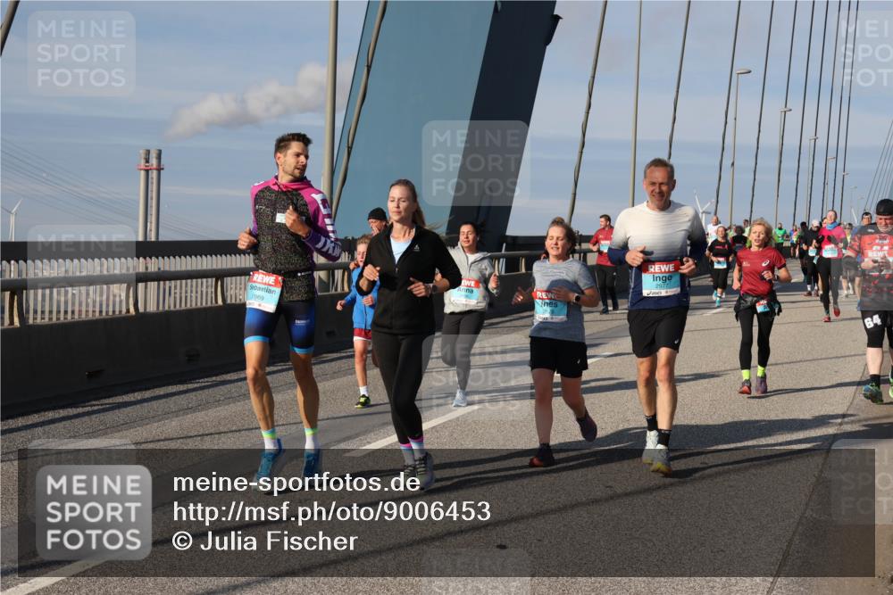 03.10.2025 - Köhlbrandbrückenlauf Julia Fischer http://msf.ph/oto/9006453 03.10.2025 09:56:06 Position 2 2969, 2977, 64 meine-sportfotos.de