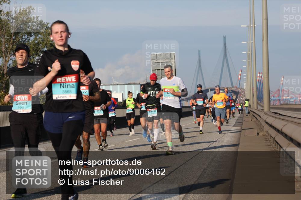 03.10.2025 - Köhlbrandbrückenlauf Luisa Fischer http://msf.ph/oto/9006462 03.10.2025 10:48:12 Position 3 1043, 3568, 1146, 1226 meine-sportfotos.de