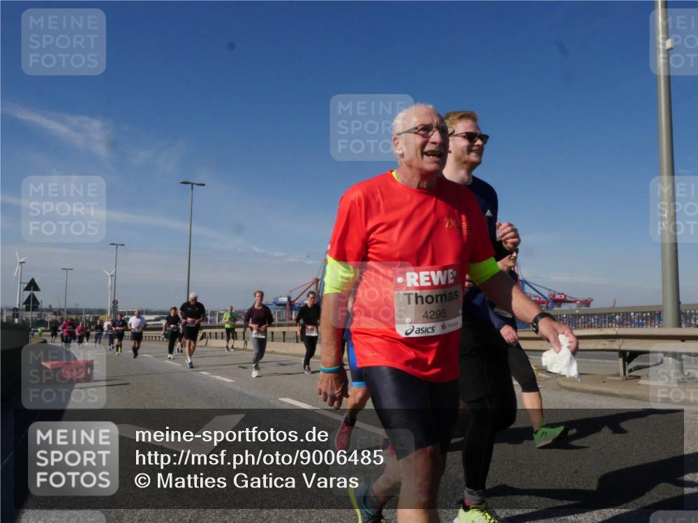 03.10.2025 - Köhlbrandbrückenlauf Matties Gatica Varas http://msf.ph/oto/9006485 03.10.2025 13:01:33 Position 2 4295 meine-sportfotos.de