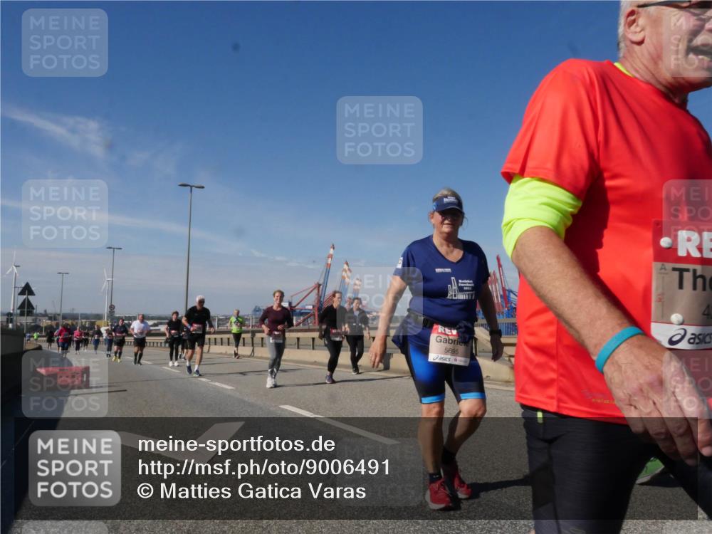 03.10.2025 - Köhlbrandbrückenlauf Matties Gatica Varas http://msf.ph/oto/9006491 03.10.2025 13:01:34 Position 2 5695, 4 meine-sportfotos.de