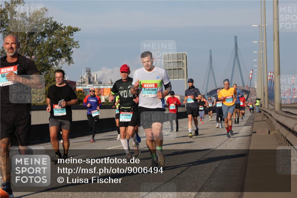 03.10.2025 - Köhlbrandbrückenlauf Luisa Fischer http://msf.ph/oto/9006494 03.10.2025 10:48:14 Position 3 1146, 1226, 3264 meine-sportfotos.de