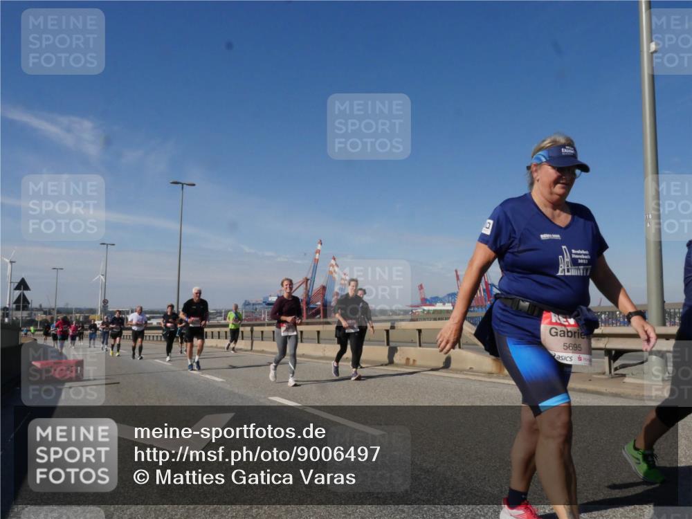 03.10.2025 - Köhlbrandbrückenlauf Matties Gatica Varas http://msf.ph/oto/9006497 03.10.2025 13:01:34 Position 2 111, 2023, 5695 meine-sportfotos.de