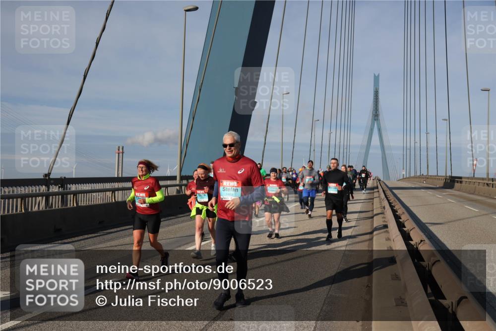 03.10.2025 - Köhlbrandbrückenlauf Julia Fischer http://msf.ph/oto/9006523 03.10.2025 09:56:26 Position 2 1483 meine-sportfotos.de
