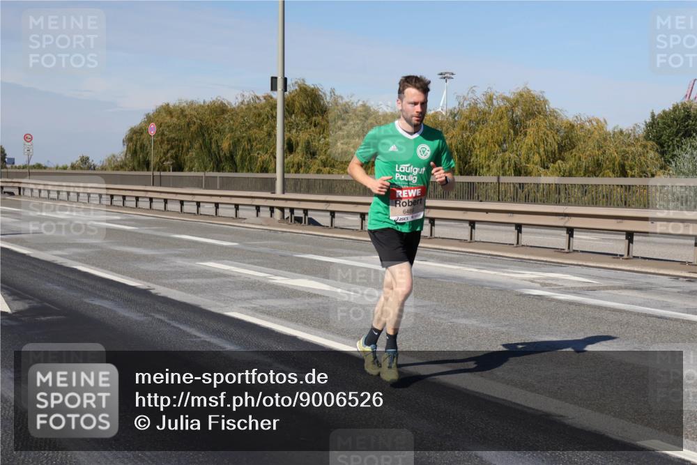 03.10.2025 - Köhlbrandbrückenlauf Julia Fischer http://msf.ph/oto/9006526 03.10.2025 12:44:26 Position 3 6489 meine-sportfotos.de