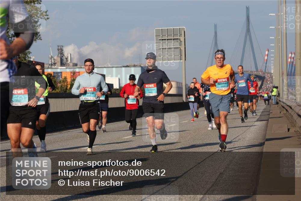 03.10.2025 - Köhlbrandbrückenlauf Luisa Fischer http://msf.ph/oto/9006542 03.10.2025 10:48:16 Position 3 3790, 3495, 3820, 3204 meine-sportfotos.de