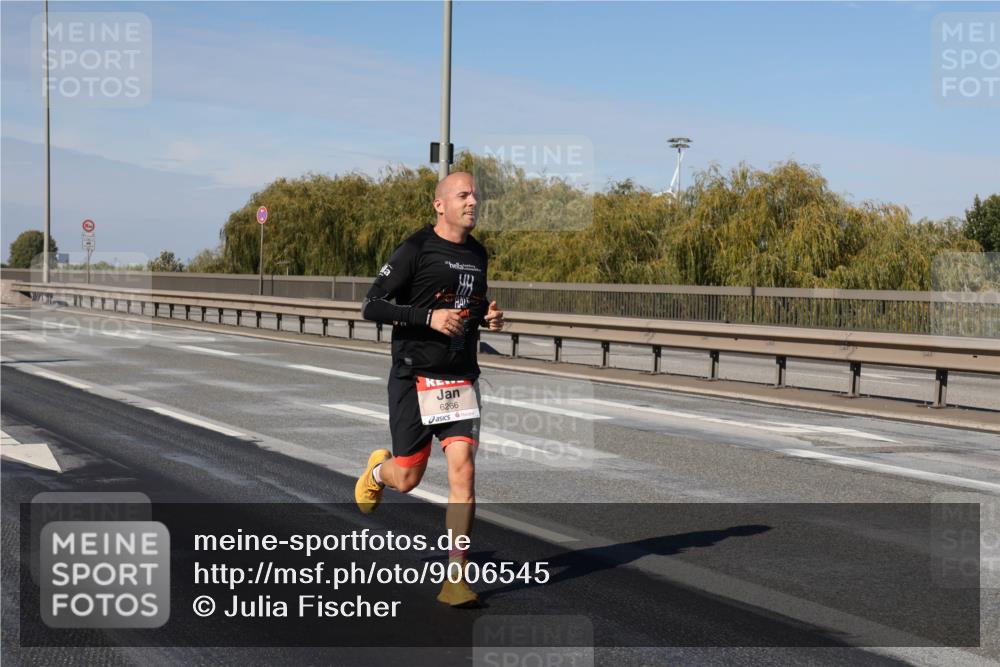 03.10.2025 - Köhlbrandbrückenlauf Julia Fischer http://msf.ph/oto/9006545 03.10.2025 12:44:31 Position 3 6266 meine-sportfotos.de